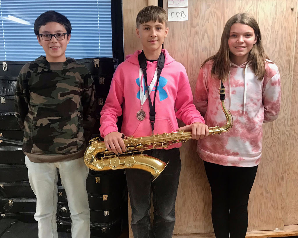 Selected choir/band students.